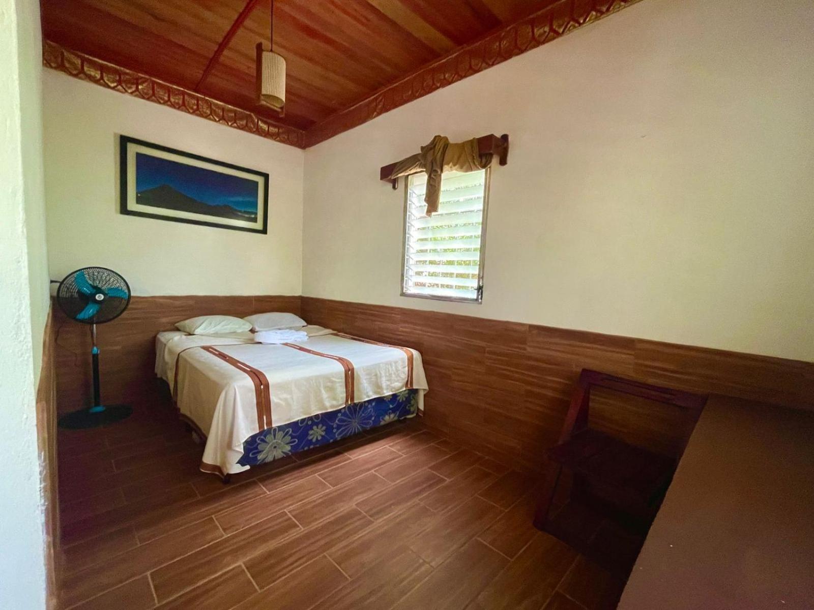 Hotel Mon Ami El Remate Dış mekan fotoğraf